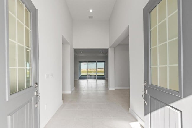 Building Photo - 5579 Liberty Ln