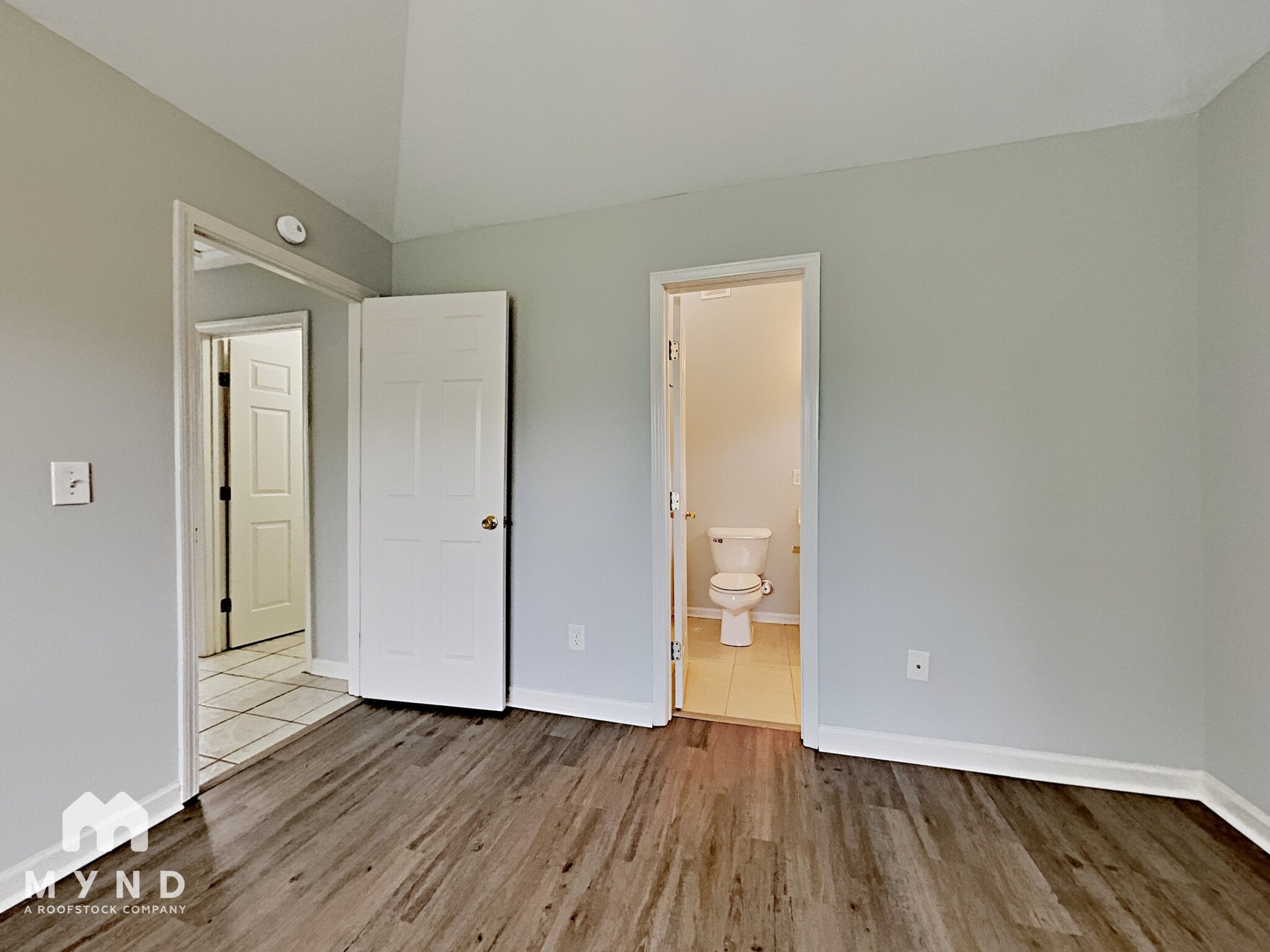 Building Photo - 378 Walker Way