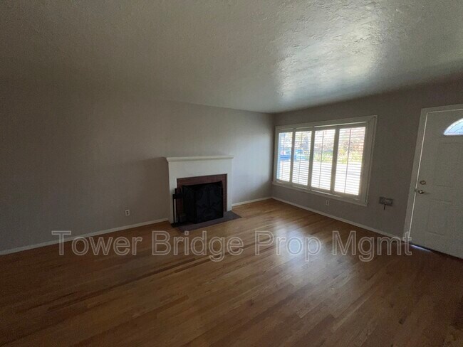 Building Photo - 3678 Marjorie Way