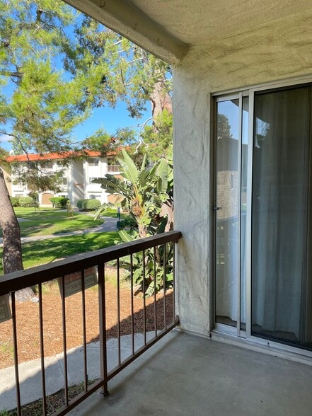 Balcony/Patio - 10737 San Diego Mission Rd