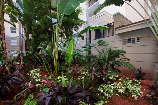 Building Photo - 17150 N Bay Rd