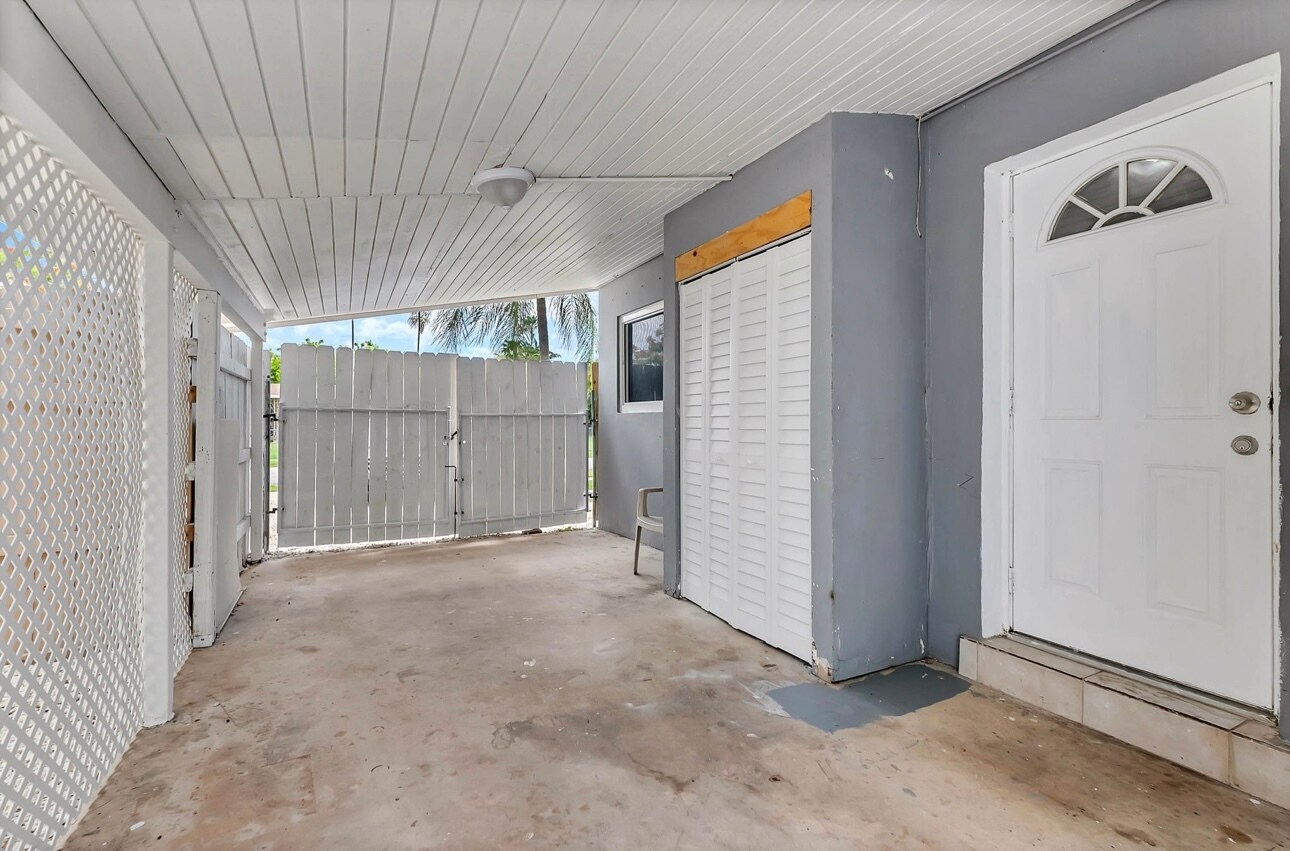 Building Photo - 9710 SW 161st St