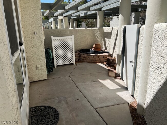 Building Photo - 8940 Clairton Ct