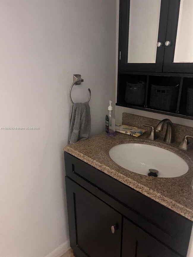 Building Photo - 12035 NE 2nd Ave