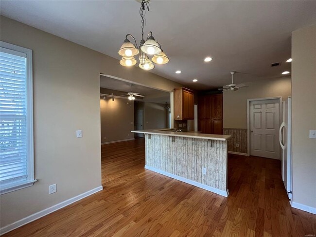 Building Photo - 8309 Grayson Grove