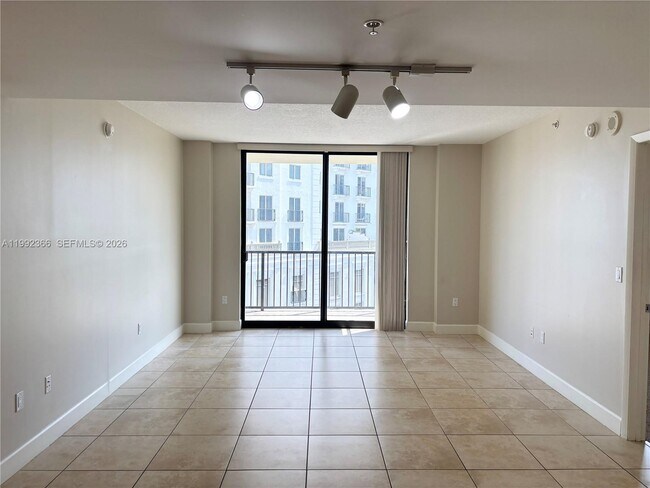 Building Photo - 55 Merrick Wy