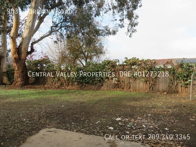 Building Photo - 9031 Lorraine Rd