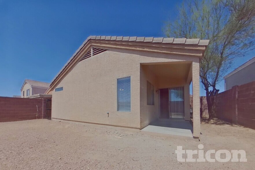 Building Photo - 23141 W Ashleigh Marie Dr