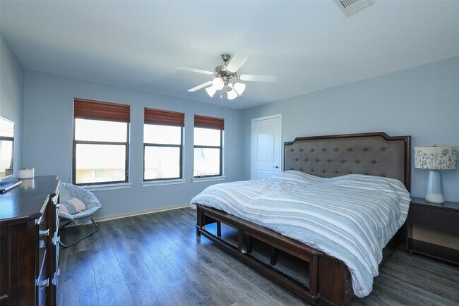 Building Photo - 20811 Noble Crusade Ct