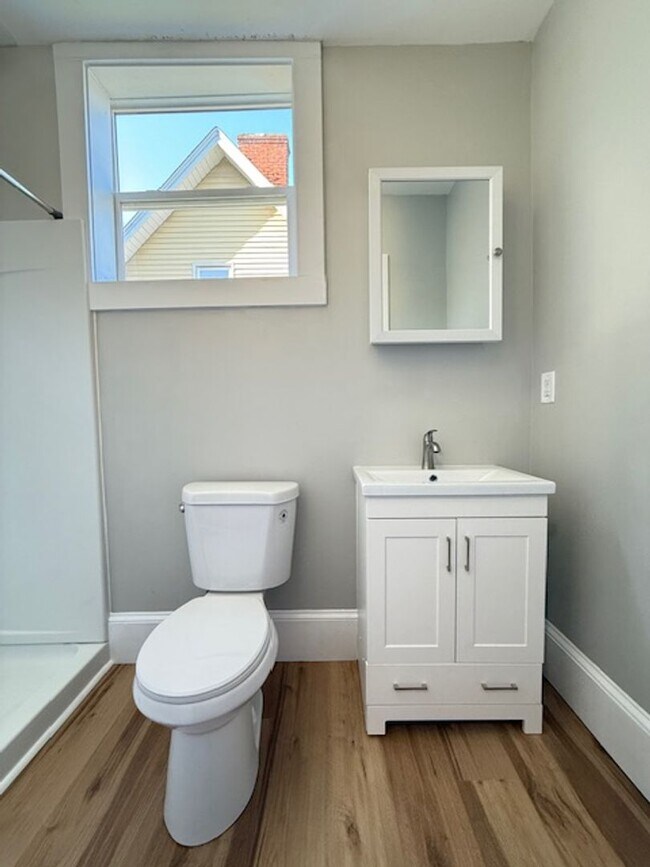 Building Photo - 1613 Jefferson Ave