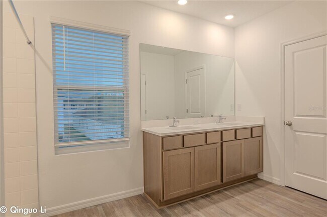 Building Photo - 32463 Weathered Oak Dr