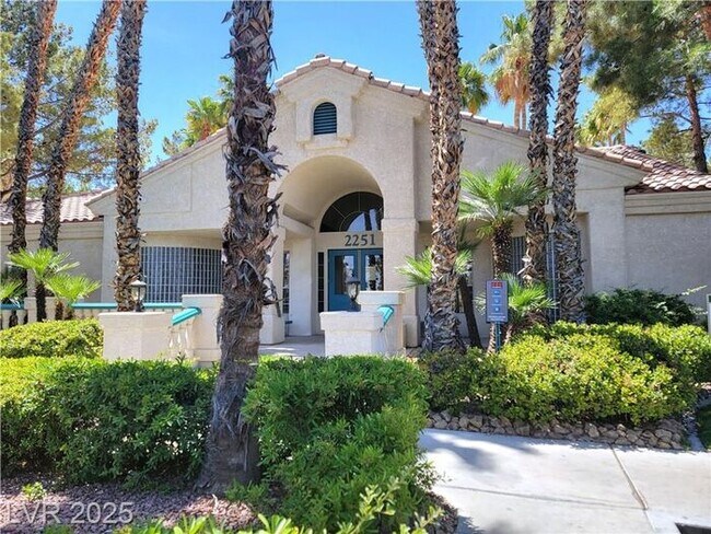 Building Photo - VERY DESIRABLE GREEN VALLEY 1ST FLOOR UNIT...