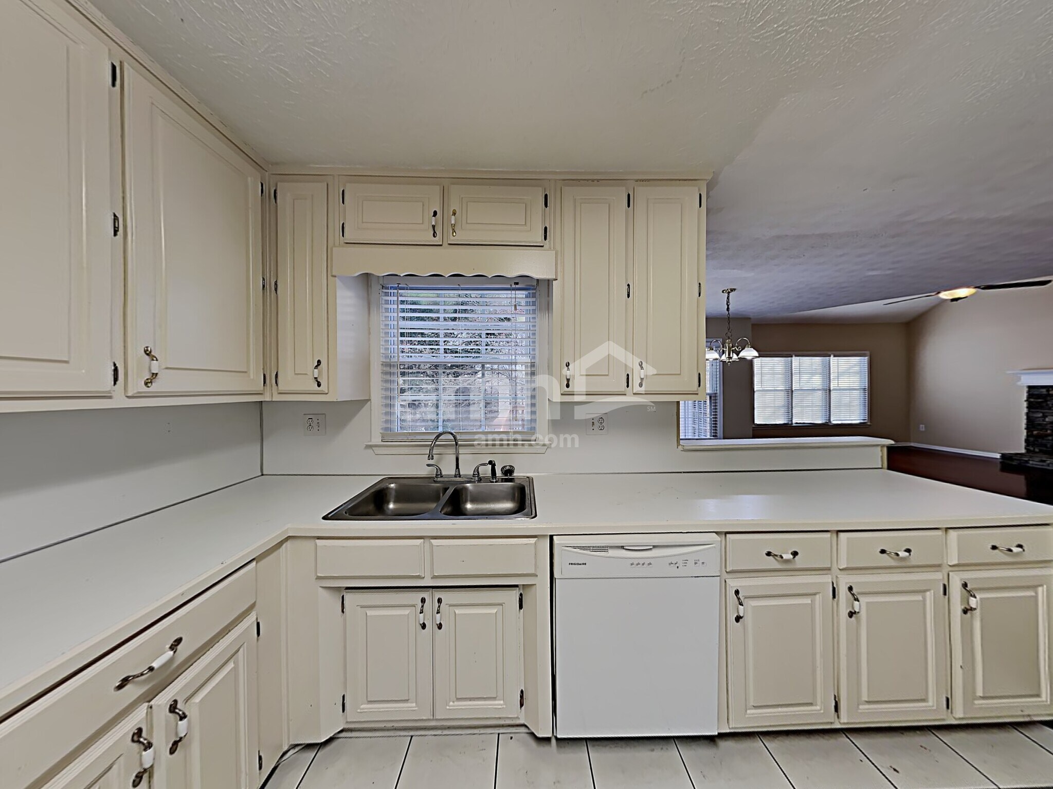 Building Photo - 3969 Riverstone Dr