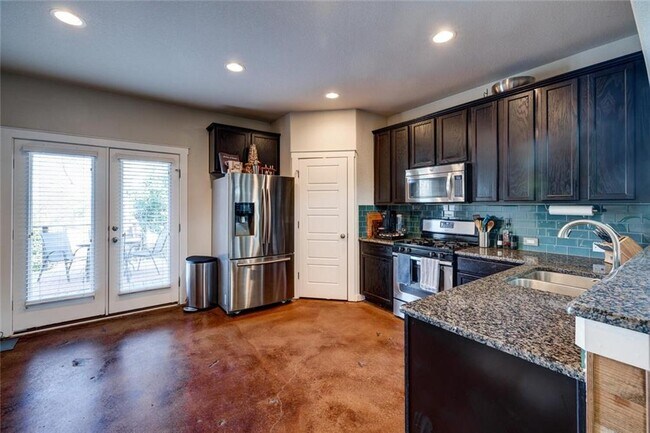 Building Photo - 2101 Rivers Edge Way
