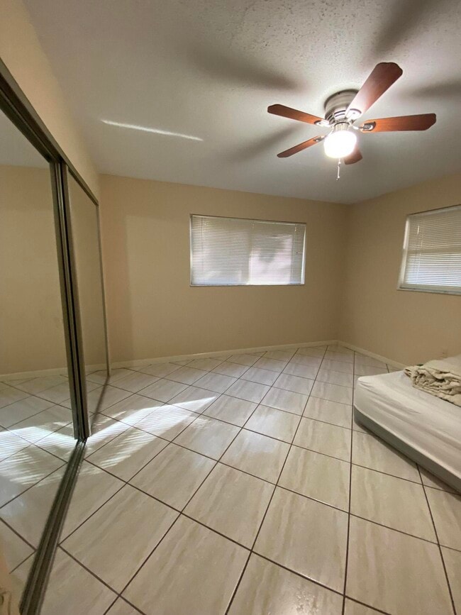 Building Photo - 4367 Edward Rd