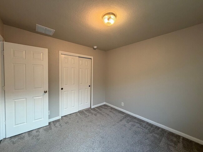 Building Photo - Lovely 3/2 in Gardens of Ranch Estates, NBTX