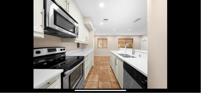 Building Photo - 9856 Buena Vista Ave