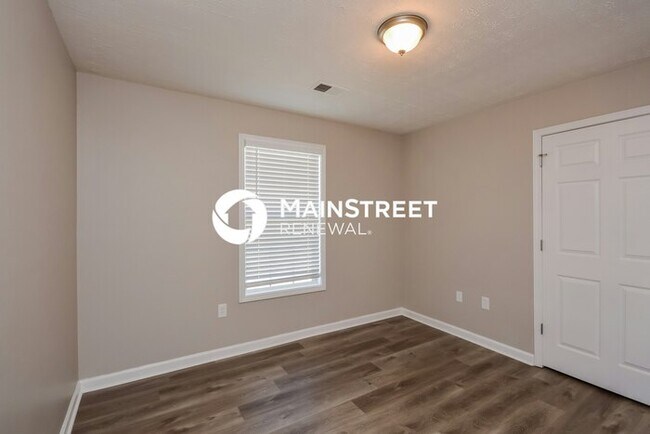 Building Photo - 3 Bedroom Pet-Friendly Home in Covington, ...