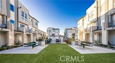 Building Photo - 1410 W Cara Dr