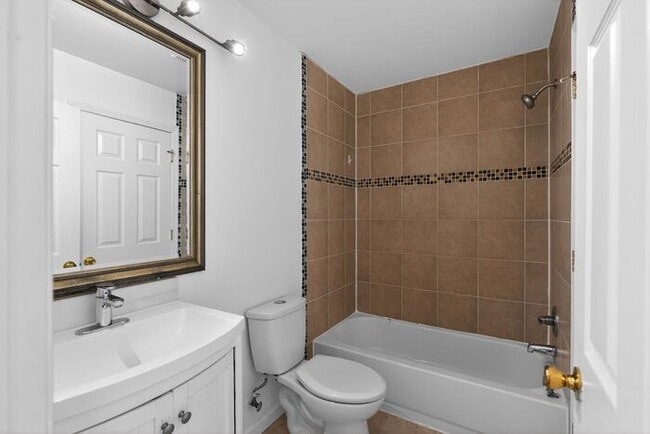 Building Photo - 7920 Temple Hill Rd