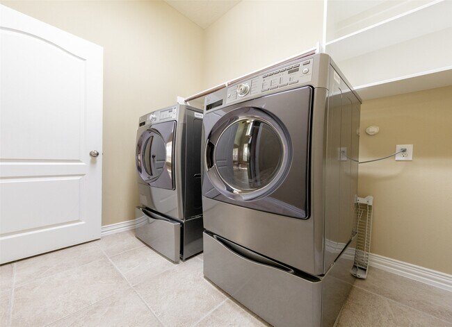 Building Photo - 25023 Florina Ranch Dr