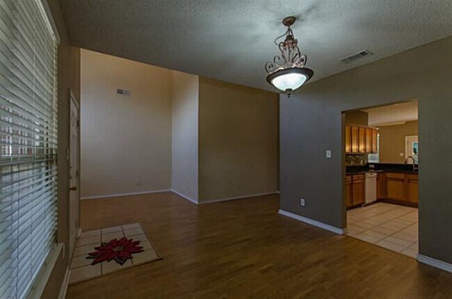 Building Photo - 12475 Cajun Dr