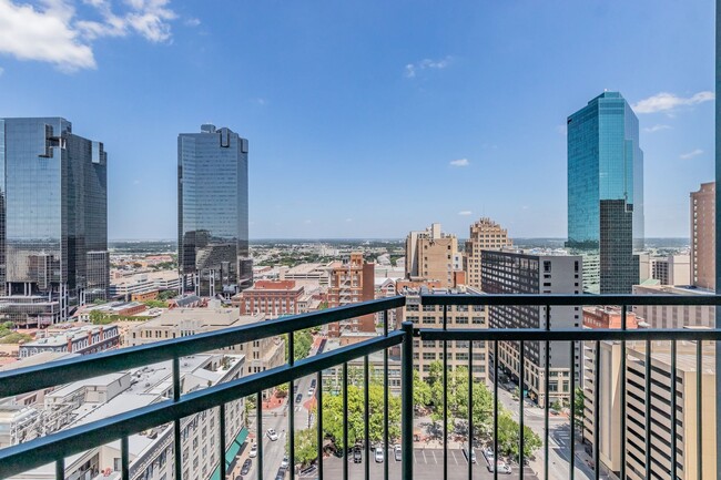 Building Photo - Amazing Condo Views at the Tower