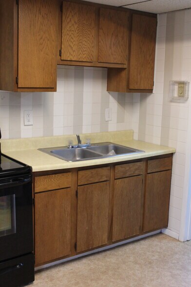 Bottom Kitchen Cupboards - 6326 NY-23