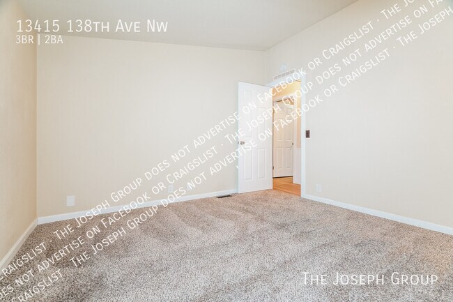 Building Photo - 13415 138th Ave NW