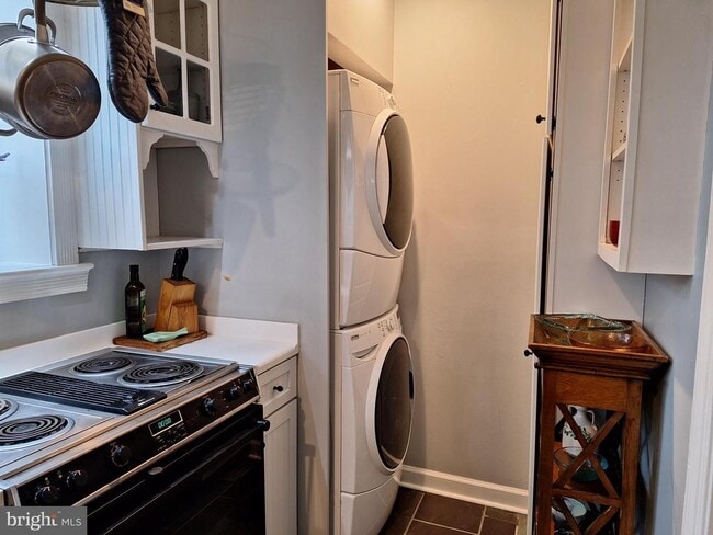 Building Photo - 2254 Winchester Rd