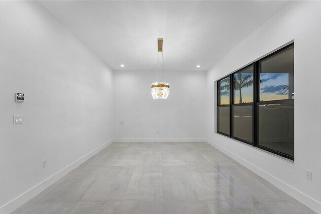 Building Photo - 8561 Crystal Downs Ave