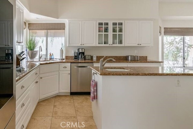Building Photo - 44451 Kings Canyon Ln