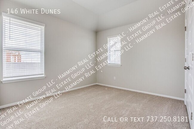 Building Photo - 146 White Dunes Dr