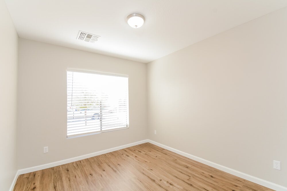 Building Photo - 12530 W Willow Ave