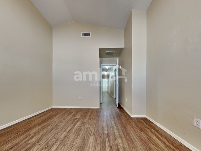 Building Photo - 6563 E Ladonna Ln