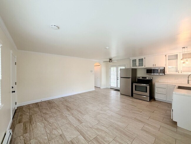 Building Photo - 92 Hendley St
