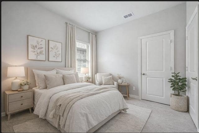 Building Photo - 707 Leavenworth Dr