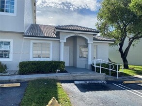 Building Photo - 14102 SW 120th Ct