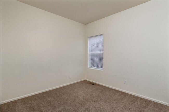 Building Photo - 9764 Chalkstone Ln