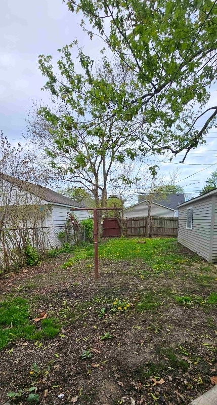 Building Photo - 24520 Schroeder Ave