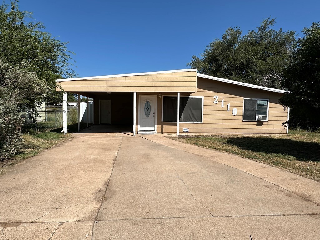 Building Photo - 2110 Glenwood Dr