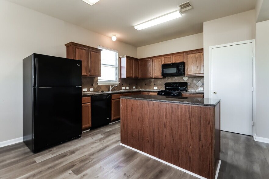 Building Photo - 19107 Remington Grove Ct