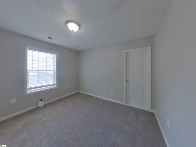 Building Photo - 430 Clark Glen Dr