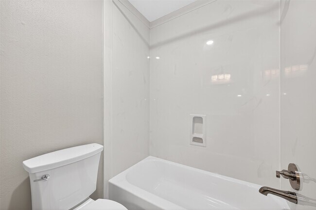 Building Photo - 1010 Valley Ranch Dr