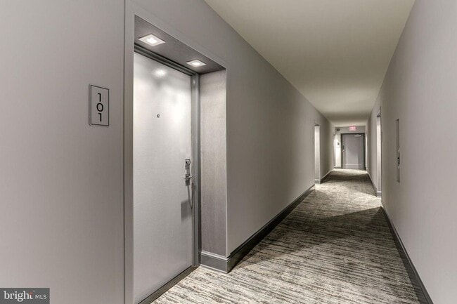 Building Photo - Dupont Circle!!// Professionally Managed// 1 Bedroom 1 Bathroom Condo