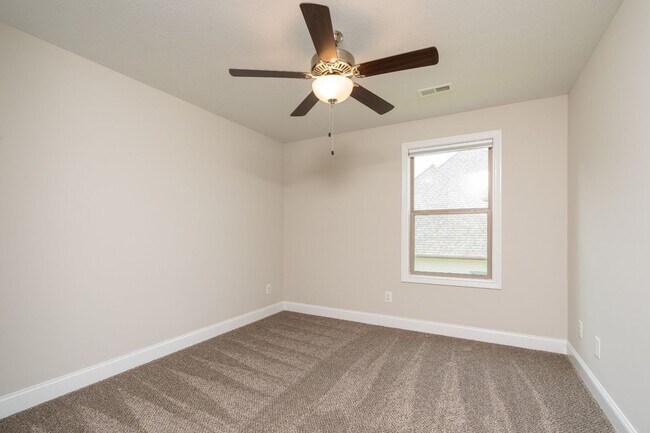 Building Photo - Beautiful 4-Bedroom Home with Bonus Room