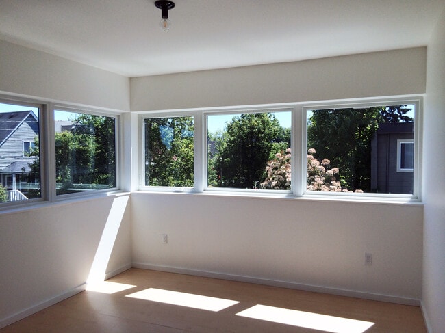 Bedroom 1 - 636 North Prospect Street