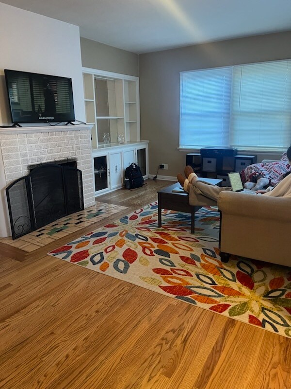 Building Photo - 965 NE C St