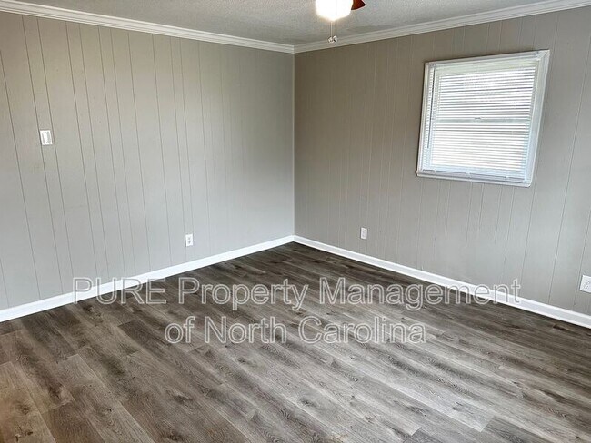 Building Photo - 1414 White St