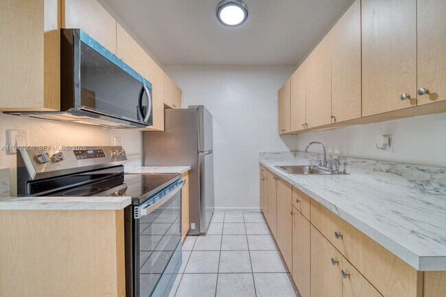 Building Photo - 19110 NW 36th Ave